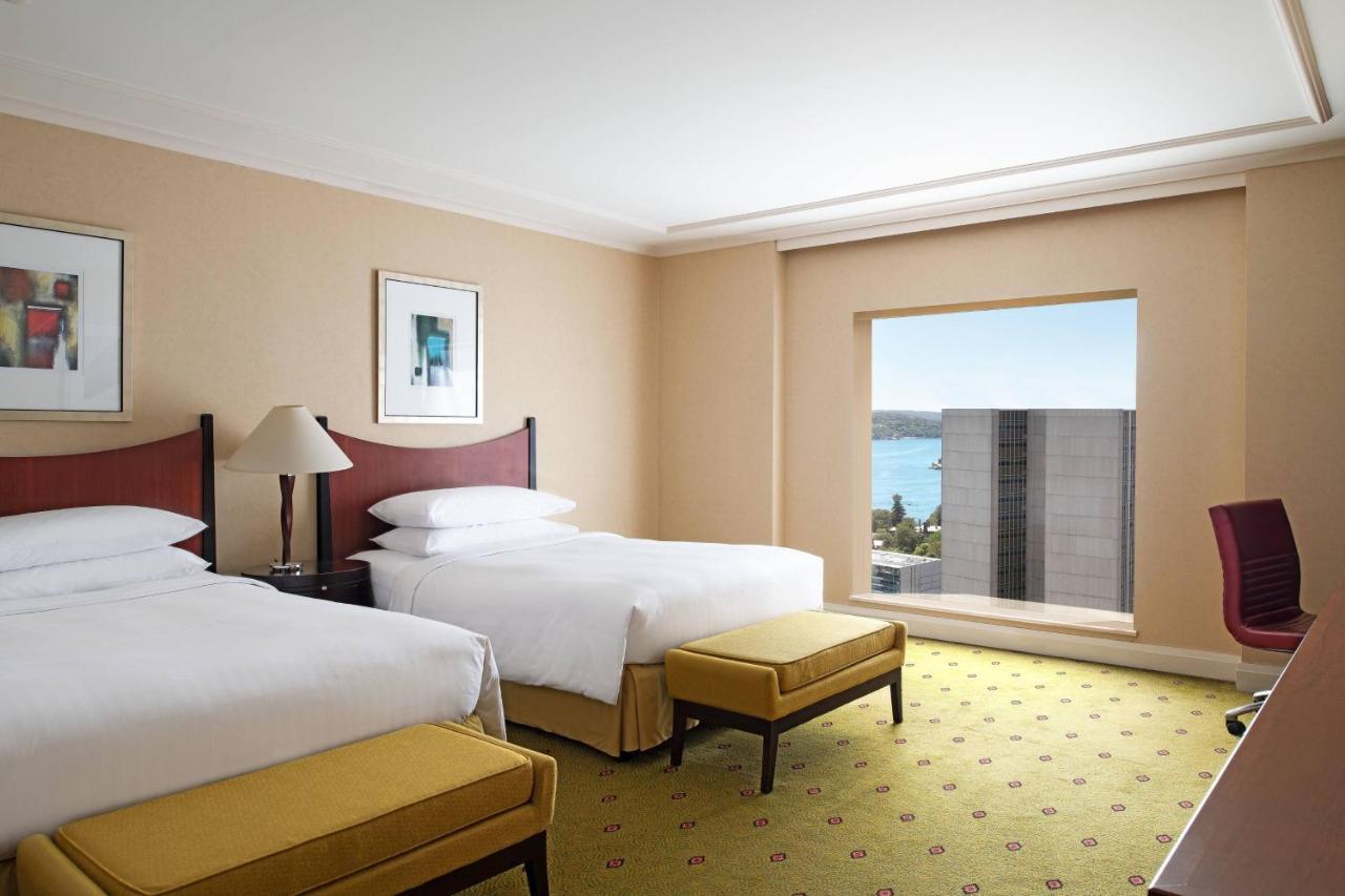 Sydney Harbour Marriott Hotel At Circular Quay Екстериор снимка A room at the hotel