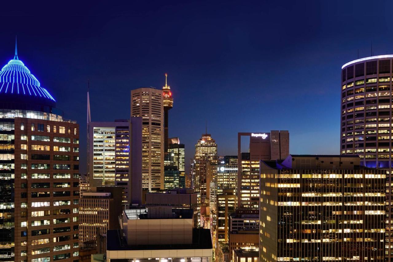 Sydney Harbour Marriott Hotel At Circular Quay Екстериор снимка Phoenix skyline at night