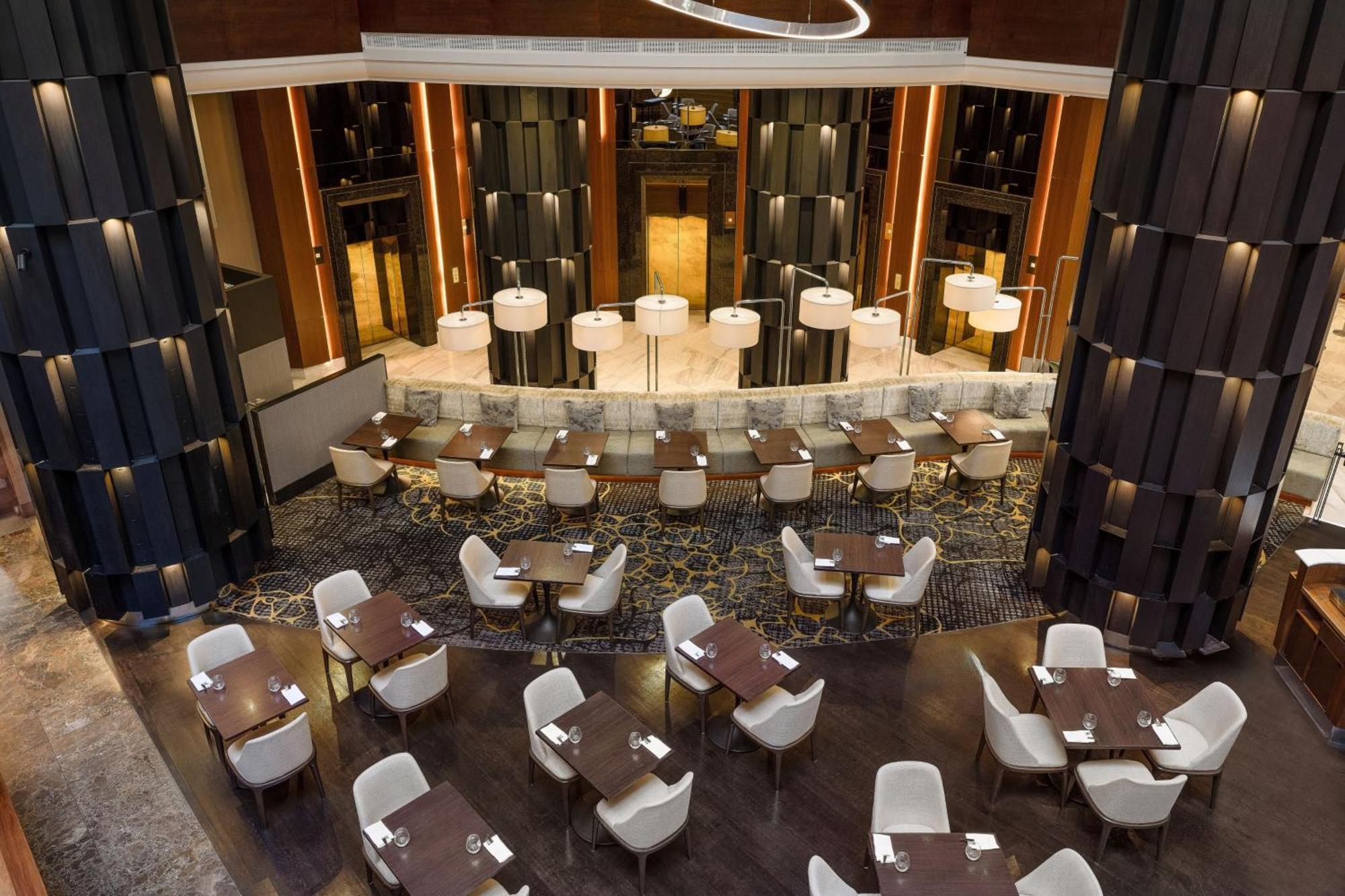 Sydney Harbour Marriott Hotel At Circular Quay Екстериор снимка The restaurant