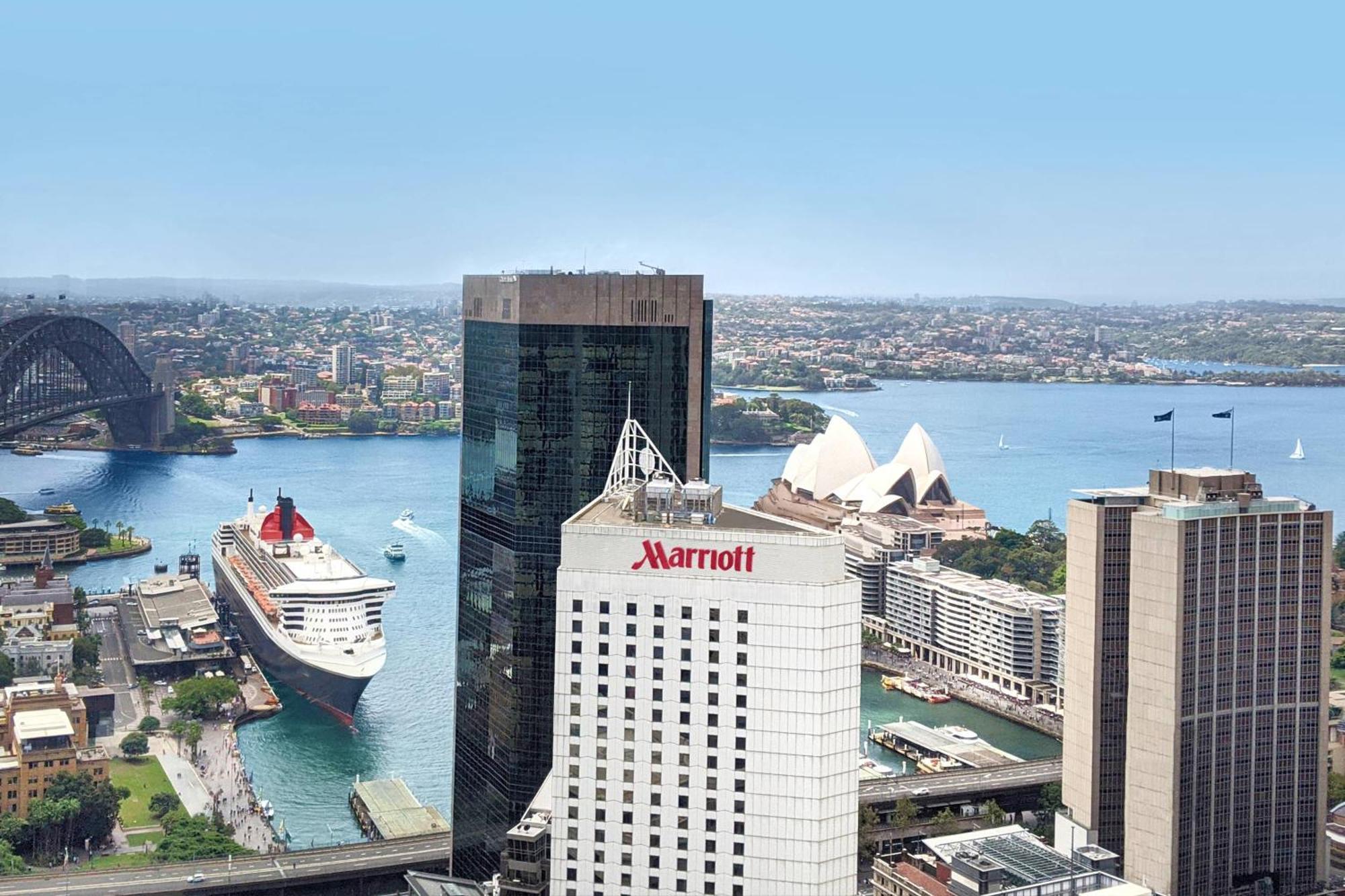 Sydney Harbour Marriott Hotel At Circular Quay Екстериор снимка The hotel in 2012